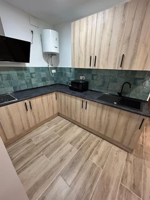 Apartamento Recien Reformado Con 5 Habitaciones Y 3 Banos Madri Exterior foto