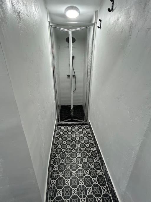 Apartamento Recien Reformado Con 5 Habitaciones Y 3 Banos Madri Exterior foto